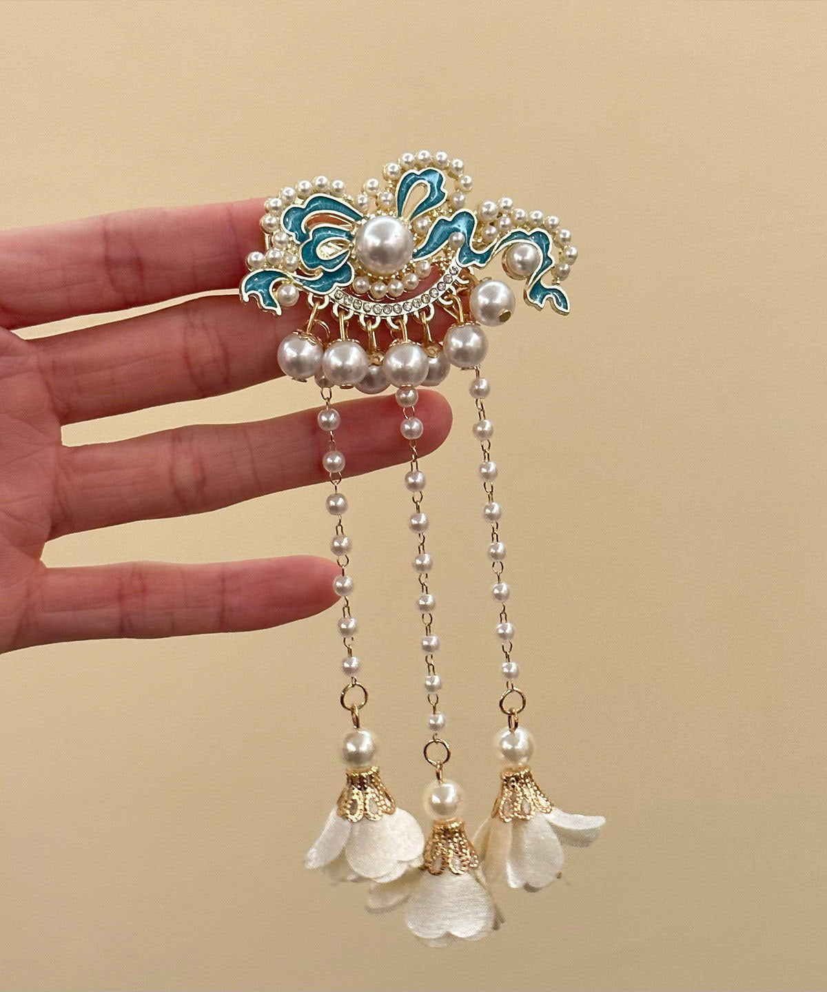 Classy White Sterling Silver Overgild Enameling Tassel a Pair Hairpin