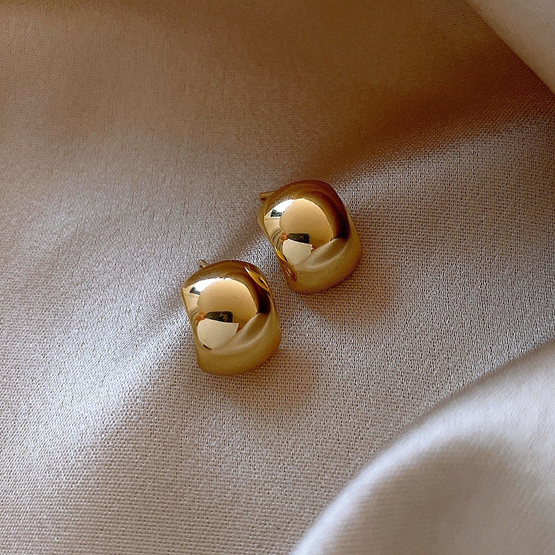 Yuritzi Golden Hoops