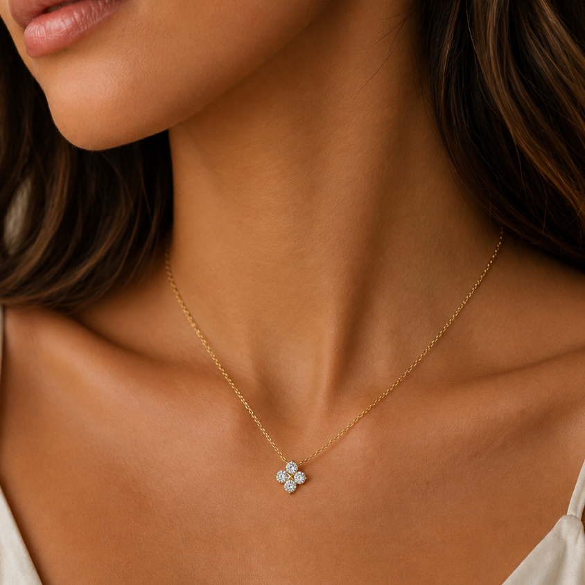 "hampton" Lab Diamond Clover Necklace
