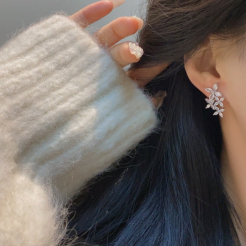 Fleur De Neige Earrings