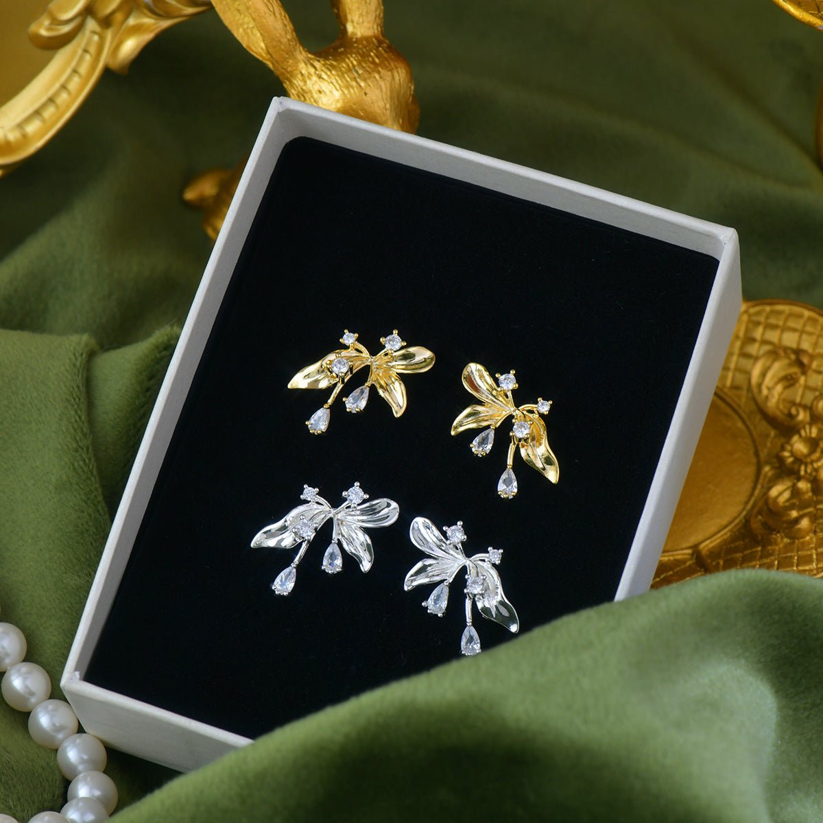 Iris Earrings in Gold