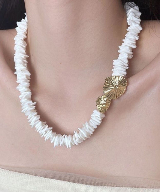 White Alloy Asymmetrical Shell Wrinkled Gratuated Bead Necklace