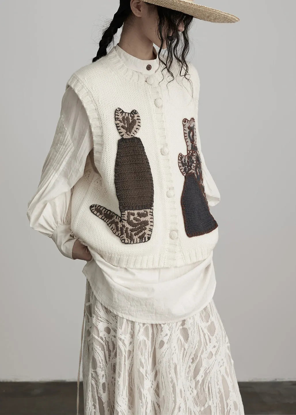 White Embroideried Wool Knit Vests Spring