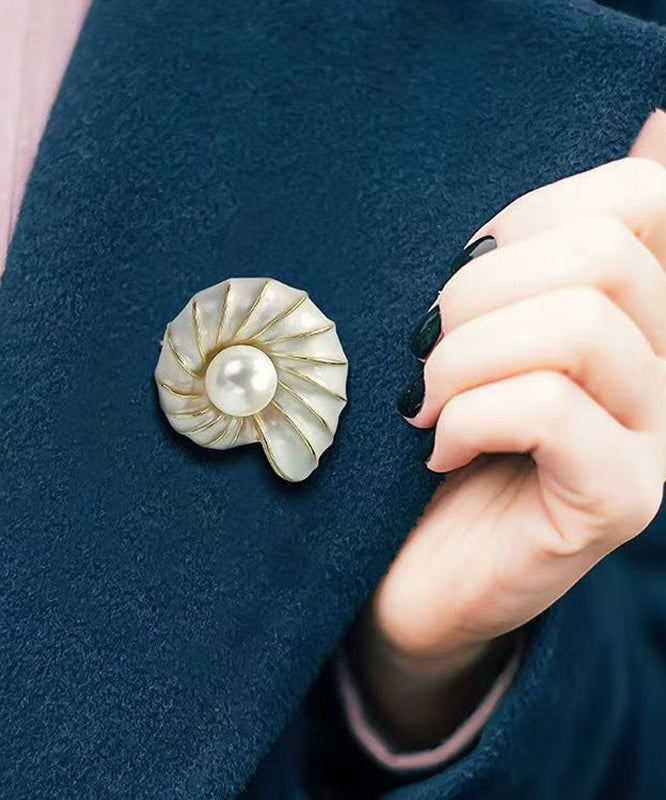 White Sterling Silver Alloy Pearl Conch Brooches