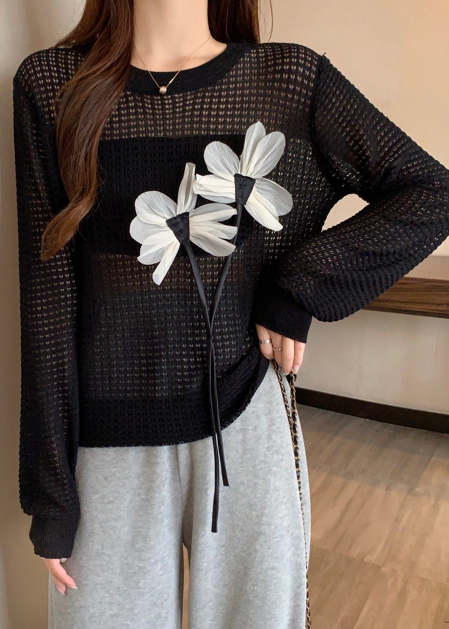 French Black O Neck Hollow Out Knit Top Spring