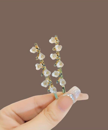 Retro White Alloy Zircon Plum Blossom a Pair Hairpin