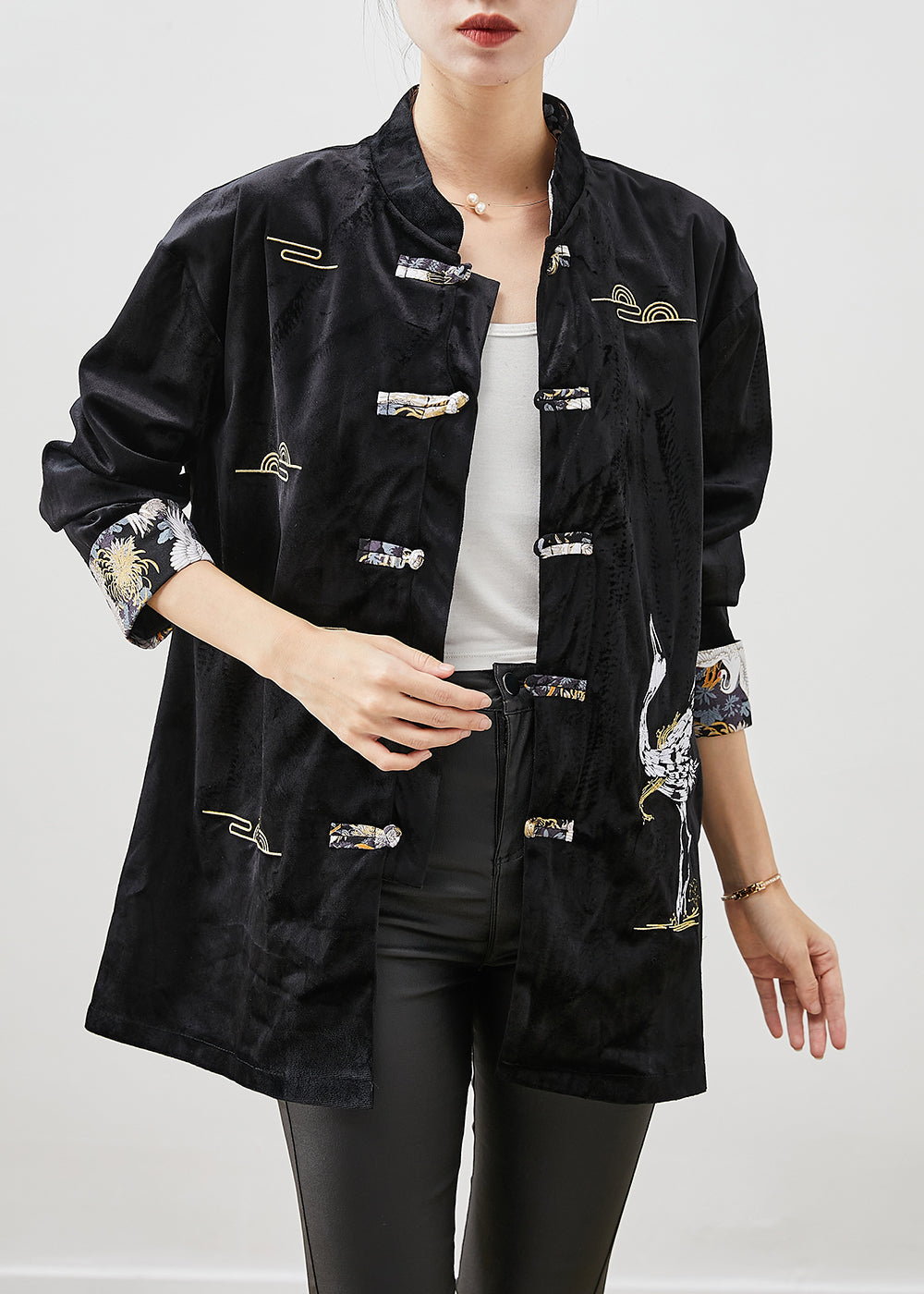 Black Embroideried Chinese Button Silk Velour Jackets Fall