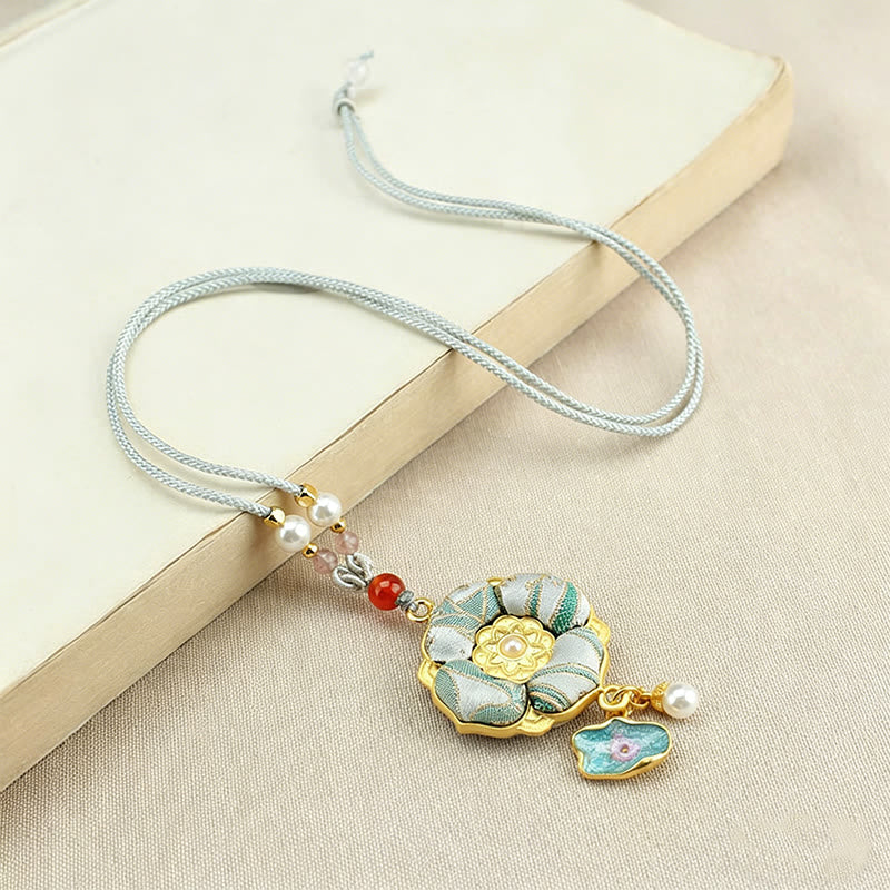 Buddha Stones Song Brocade Four-leaf Clover Luck Necklace