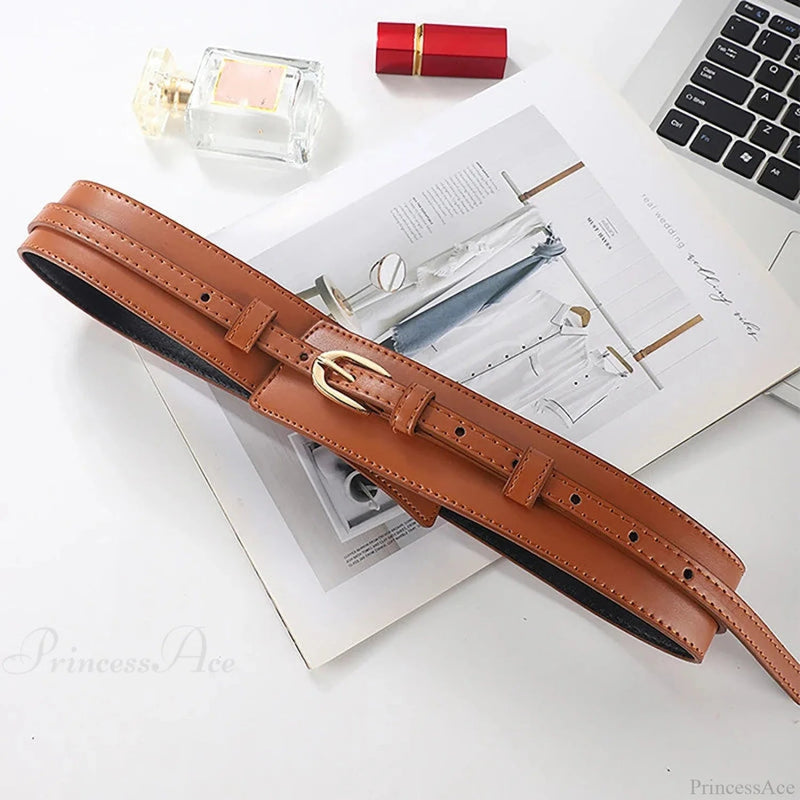 Synonyms: Gothic - Medieval, Leather - Hide, Pin - Peg, Buckle - Clasp Pu Medieval Hide Peg Clasp Belt