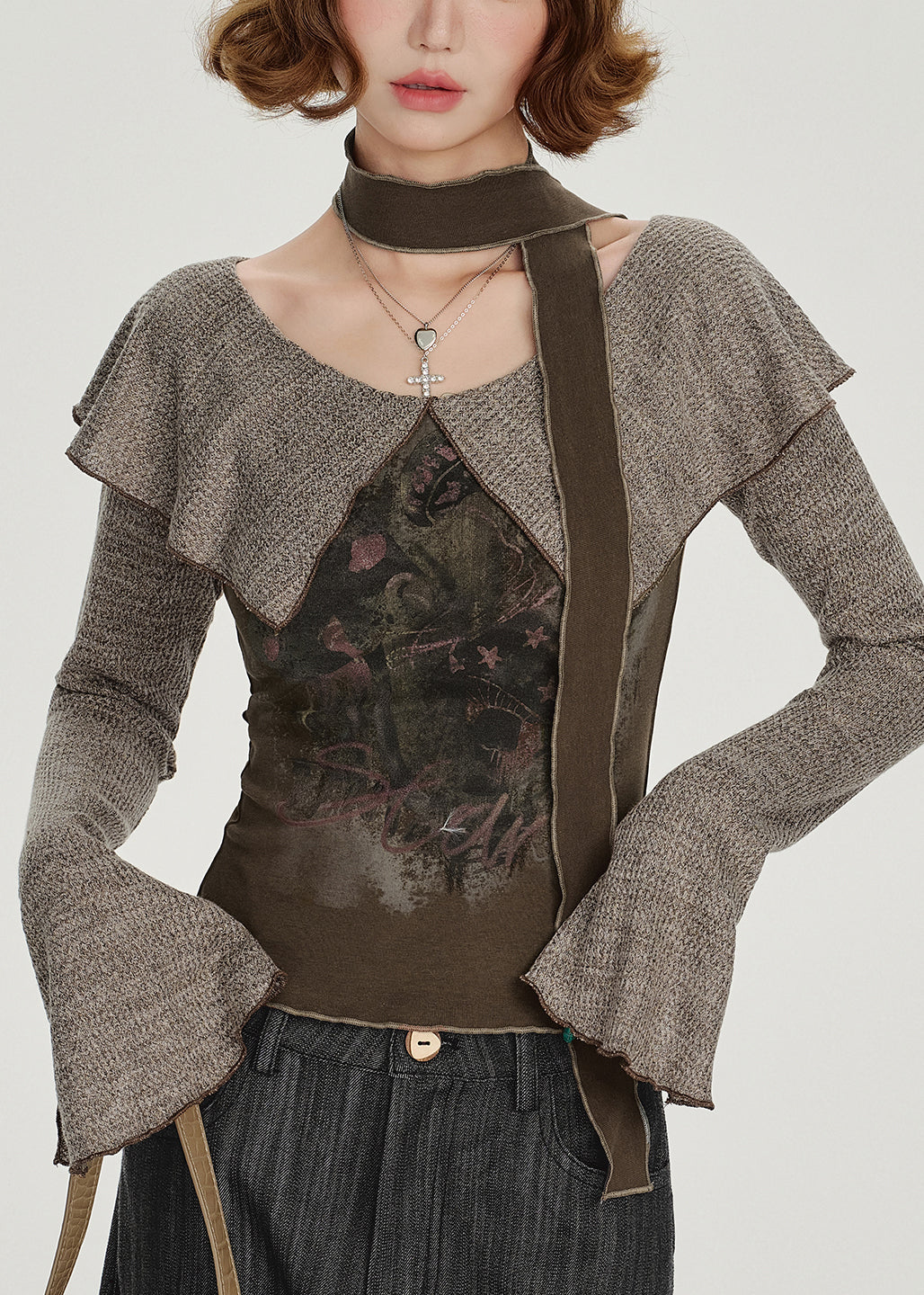 Unique Chocolate Peter Pan Collar Print Top Flare Sleeve