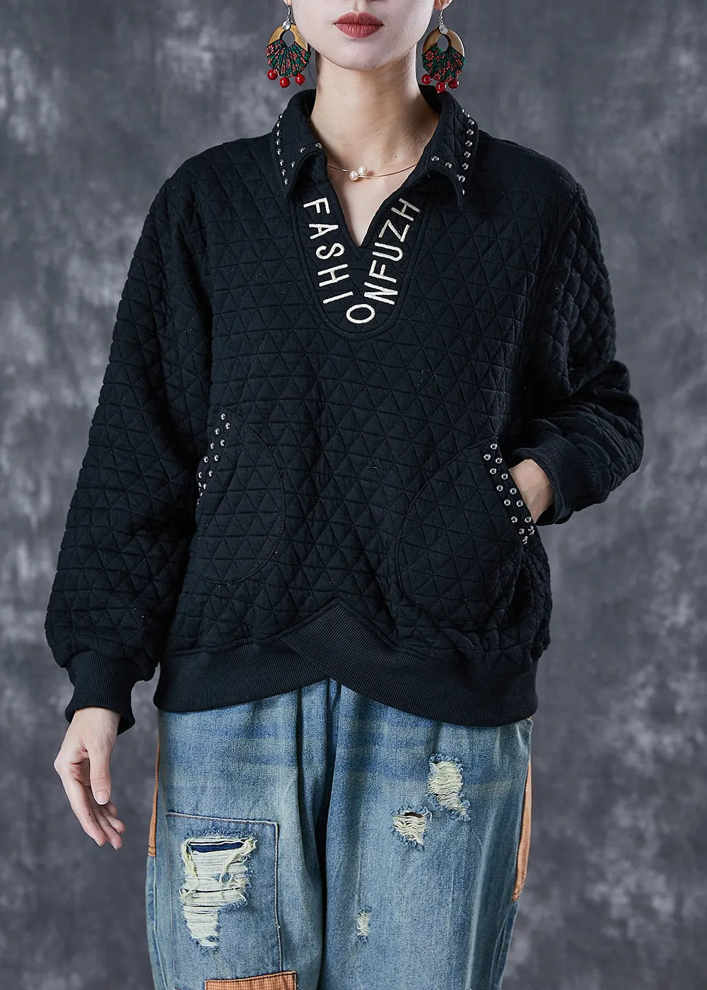 Black Letter Embroideried Rivet Cotton Pullover Sweatshirt Fall