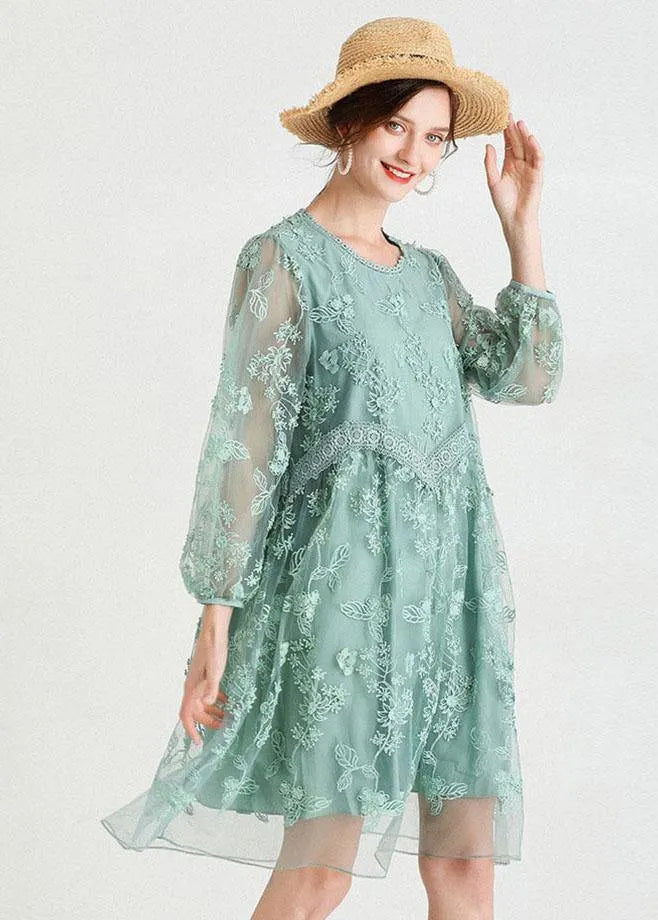Green O-neck Tulle a Line Fall Lace Long Sleeve Mid Dress