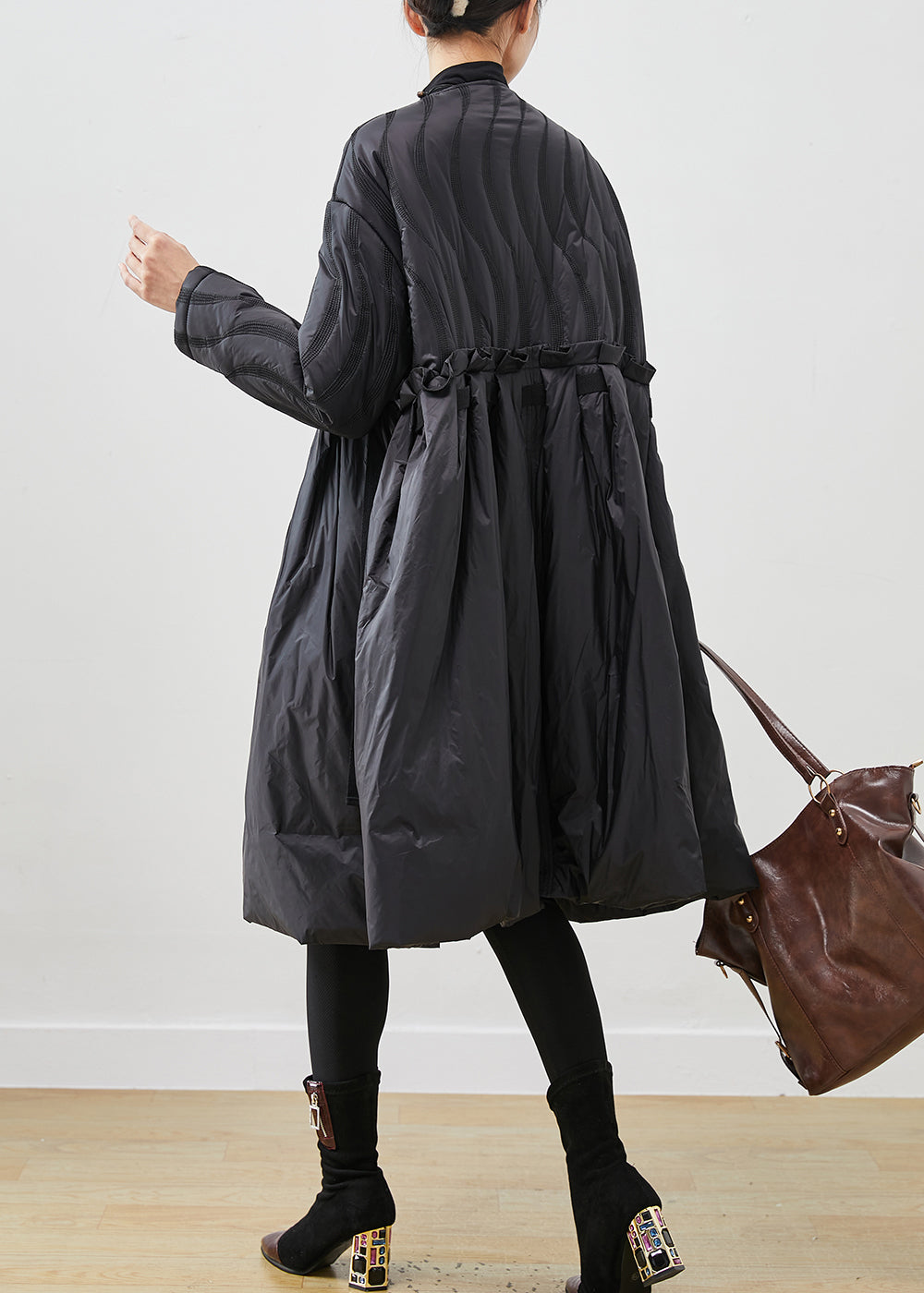 Boutique Black Ruffled Exra Large Hem Free Scarf Duck Down Puffers Jackets Winter