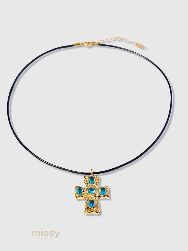 Bryce Crystal Pendant Necklace