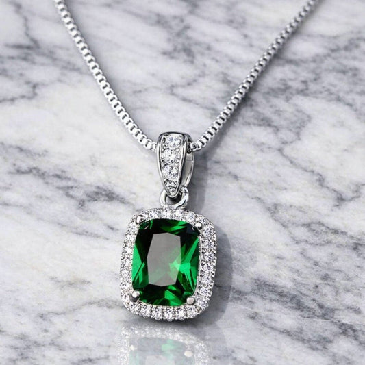 "fiona" Emerald Green Silver Pendant Necklace