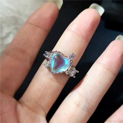 Futuristic Backbone Medieval Talon Ring