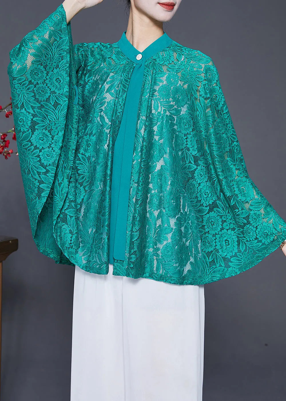Green Hollow Out Lace Upf 50+ Smock Batwing Sleeve