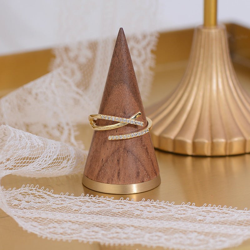 Susan 9 to 5 Ring