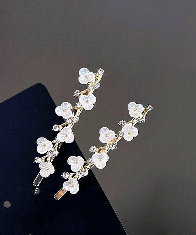 Retro White Alloy Zircon Plum Blossom a Pair Hairpin