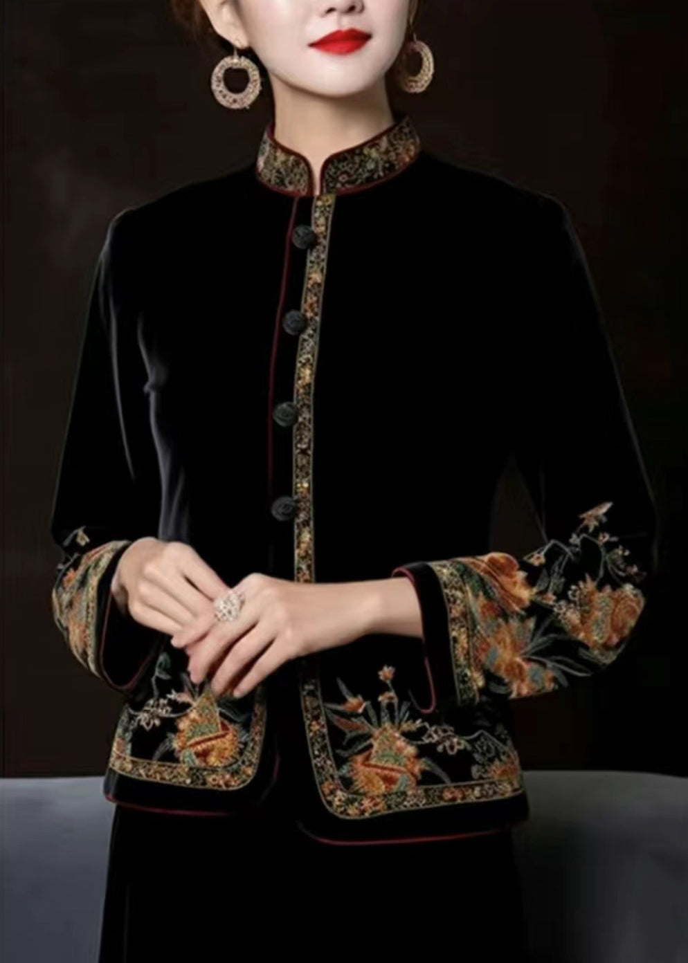 Black Embroideried Button Silk Coats Long Sleeve