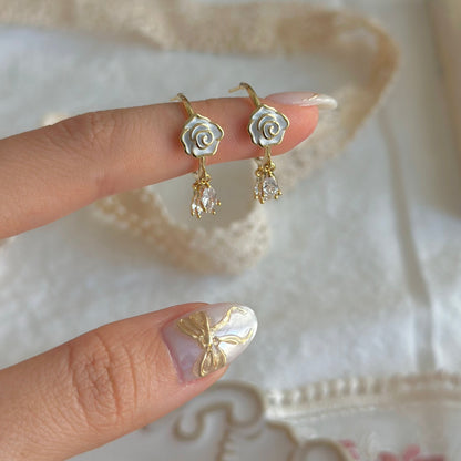 [] Emilia White Rose Earrings