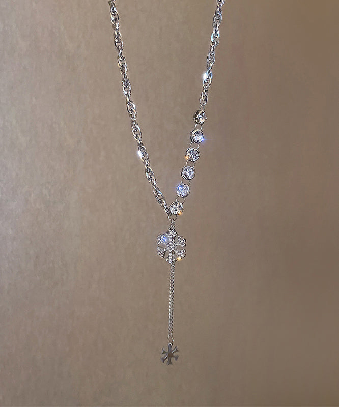 Silk Alloy Zircon Snowflake Pendant Necklace