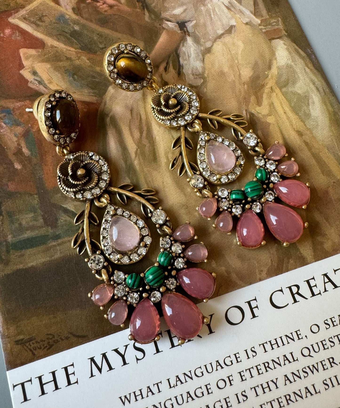 Acrylic Collar Necklace and Drop Earrings Two Piece Set