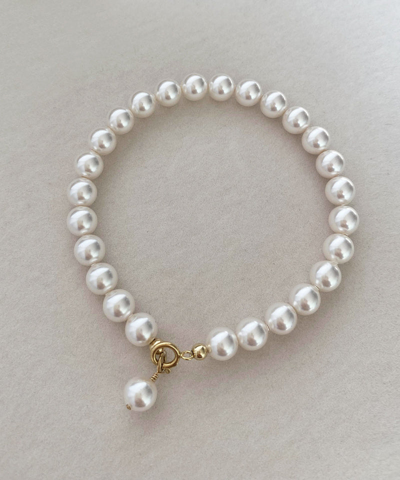 Exquisite 14k Gold Buckle White Pearl Bracelet