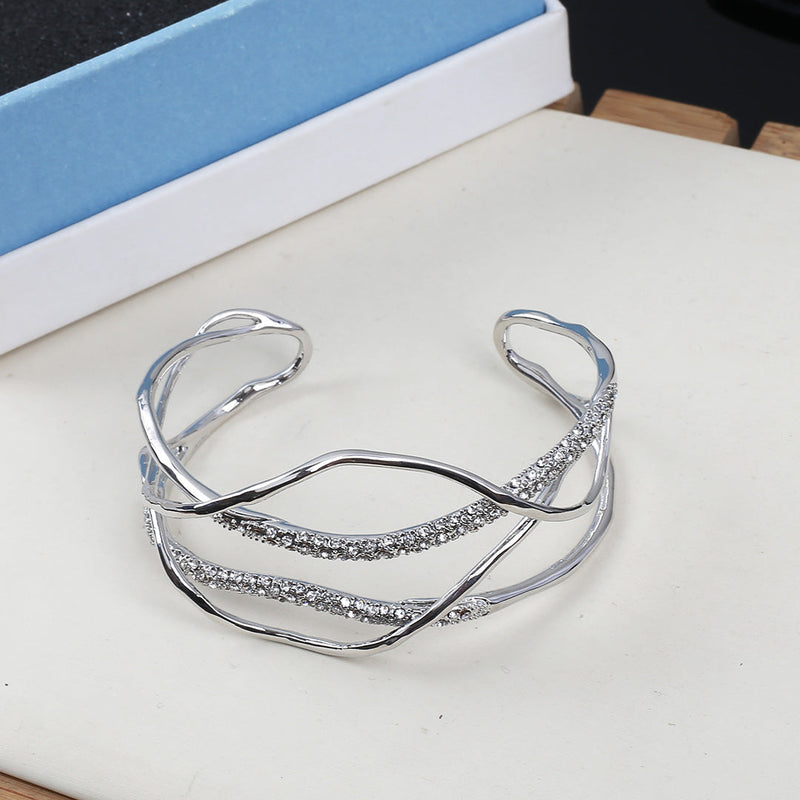 Isla Crystal Vine Bracelet