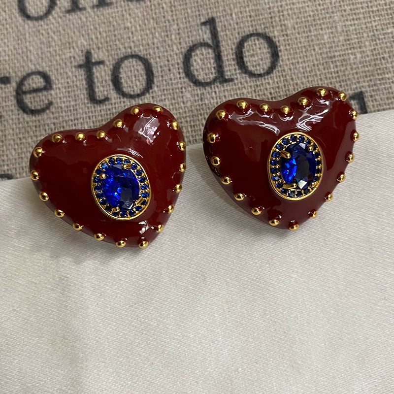 Jaretzy Retro Heart Earrings