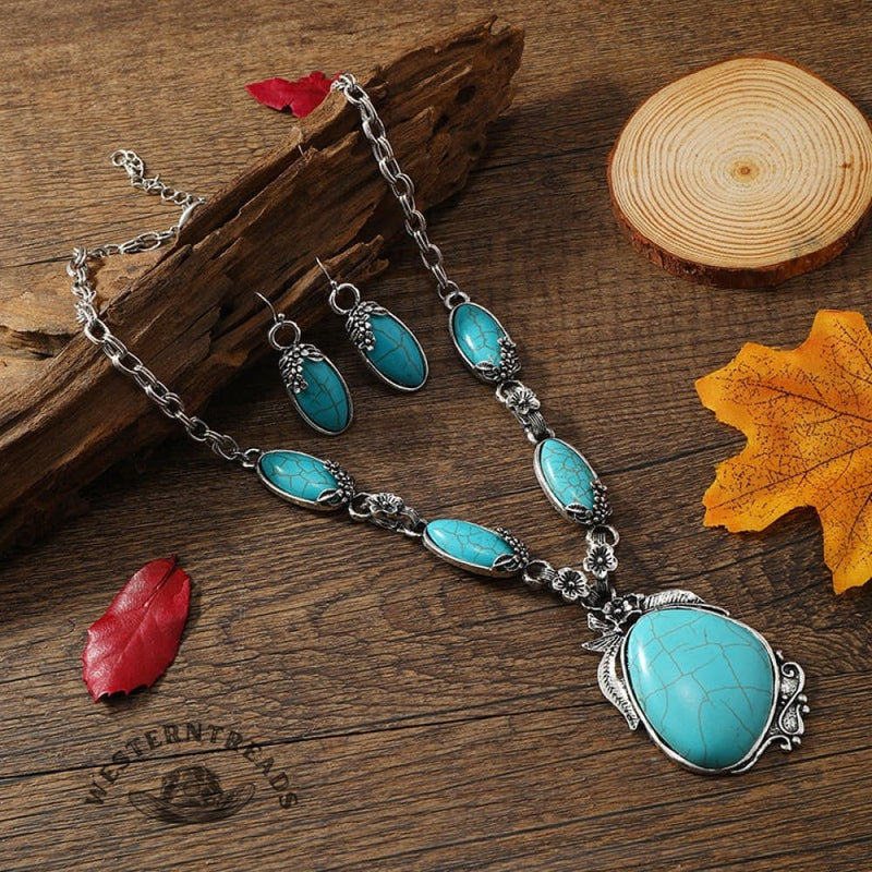 Beautiful Set with Unique Style