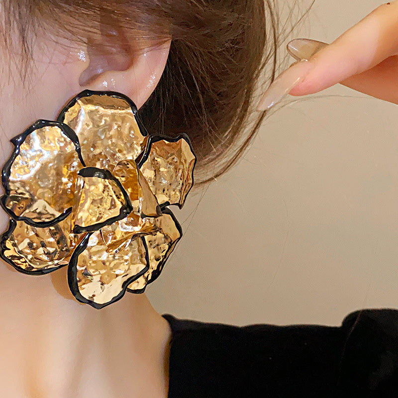 Kiara Oversized Earrings