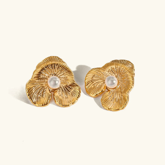 Klara Pearl Earrings