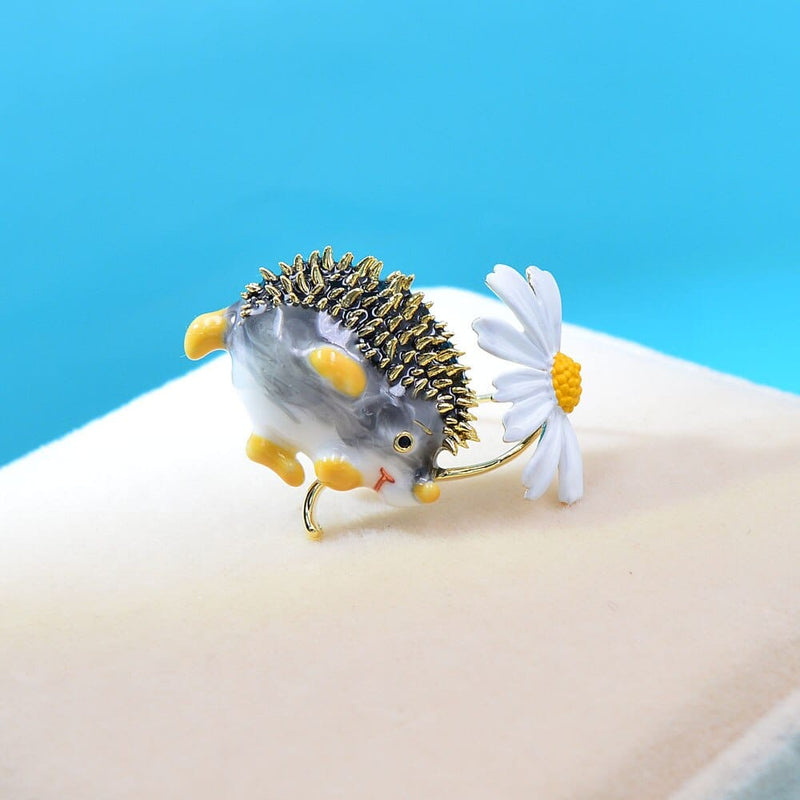 Hedgehog & Daisy Brooch