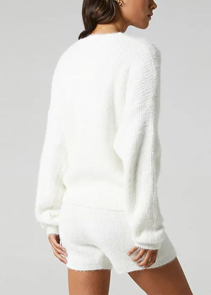 Loose White V Neck Sweaters and Elastic Waist Shorts Knit Two Pieces Set Spring