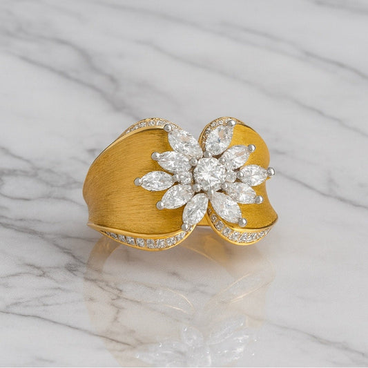“dahlia” Gold Ring