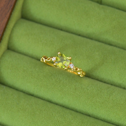 Ayla Peridot Ring in Gold