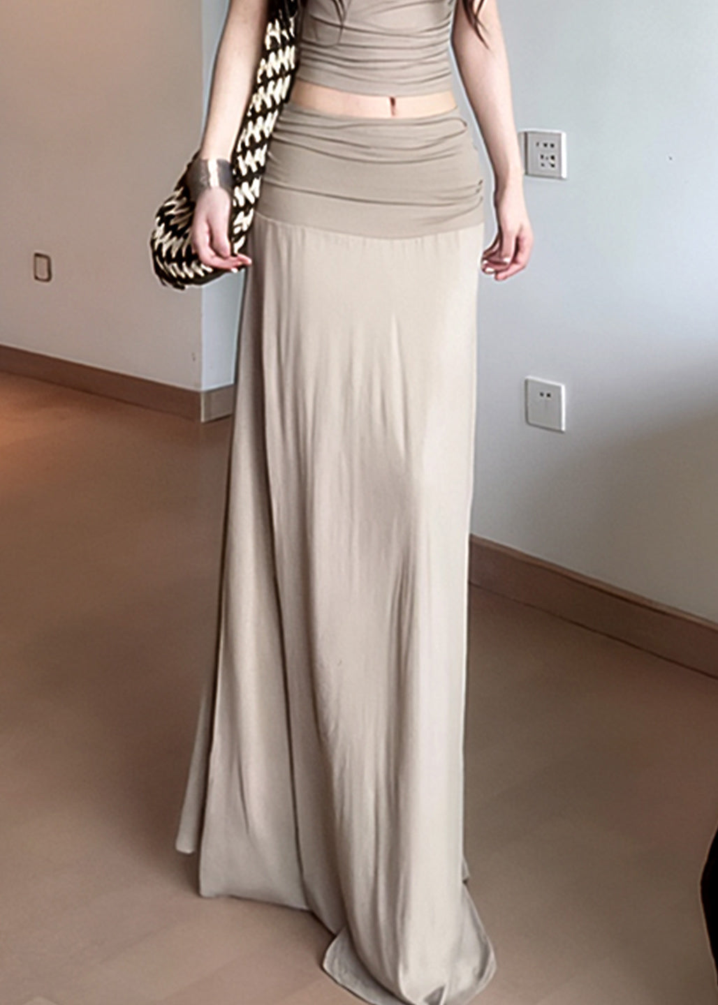 Summer New Draping Pleated Slim Skirt