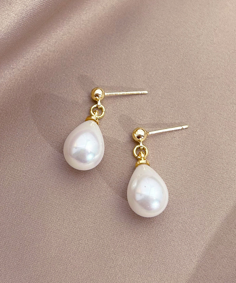 Stylish White Copper Alloy Pearl Water Drop Stud Earrings