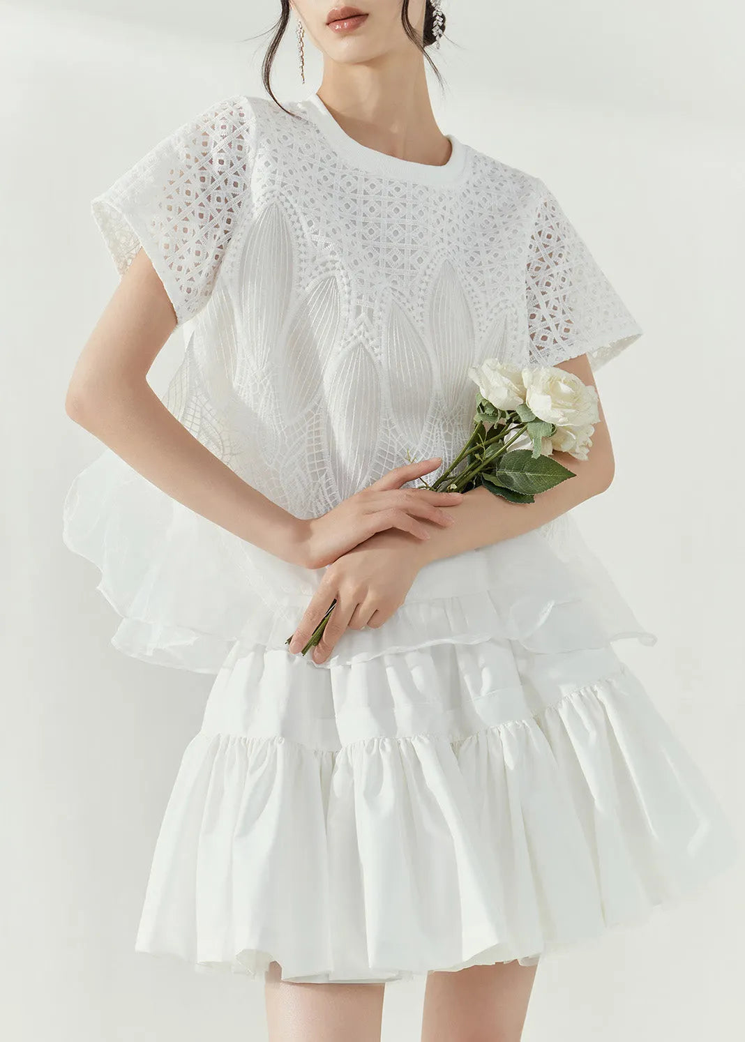 Simple White O-neck Hollow Out Tulle Patchwork Top Short Sleeve