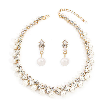 Baroque Alloy Necklace and Simple Pearl Earrings Jewelry Set