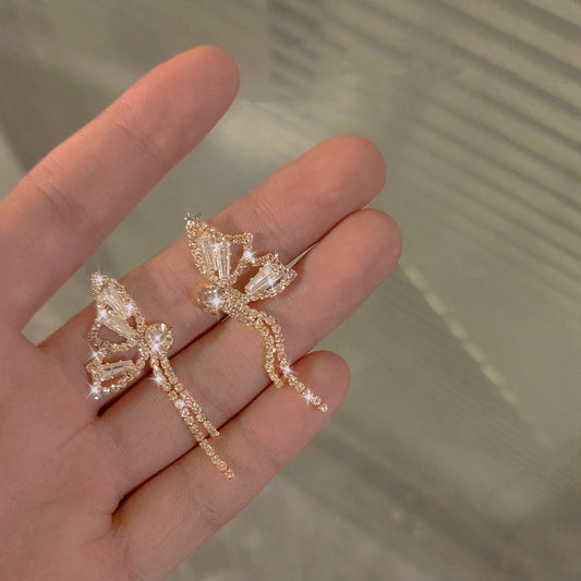 [] Sally Butterfly Drop Earrings