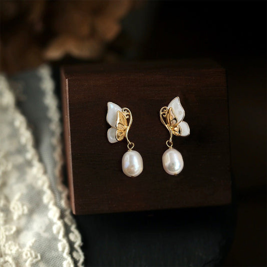 [sample ] April Butterfly Earrings