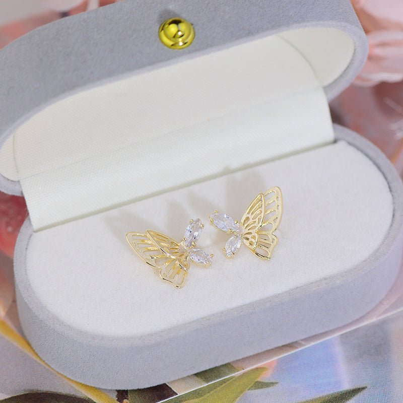 [] Lara Butterfly Stud Earrings