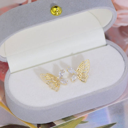 [] Lara Butterfly Stud Earrings