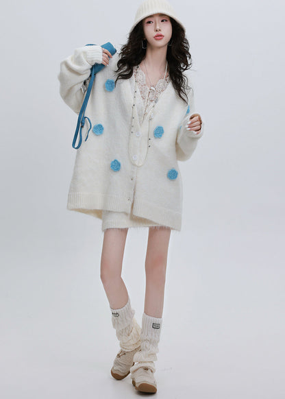 Cozy White Oversized Knit Cardigan Flower Decorated Winter