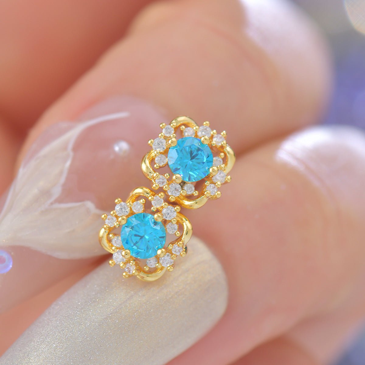 Capri Oceanlight Stud Earrings