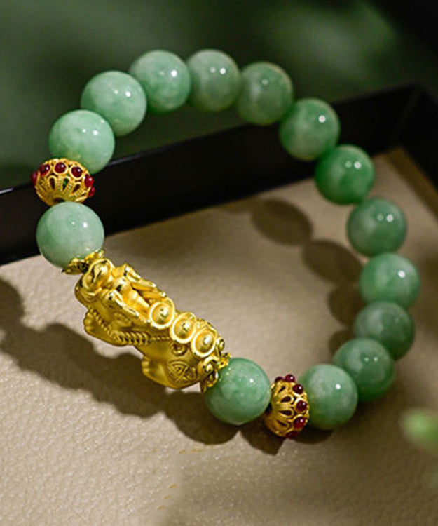Green Overgild Jade a Mythical Wild Animal Bracelet