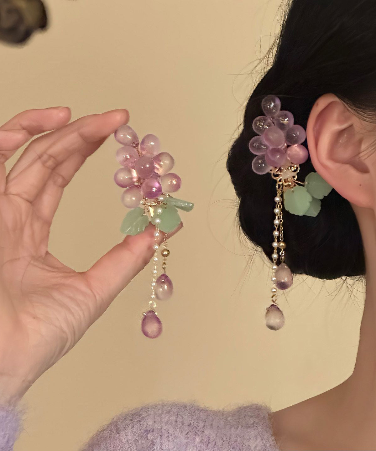 Purple Copper Overgild Crystal Grape Pearl Colored Glaze Tassel a Pair Hairpin