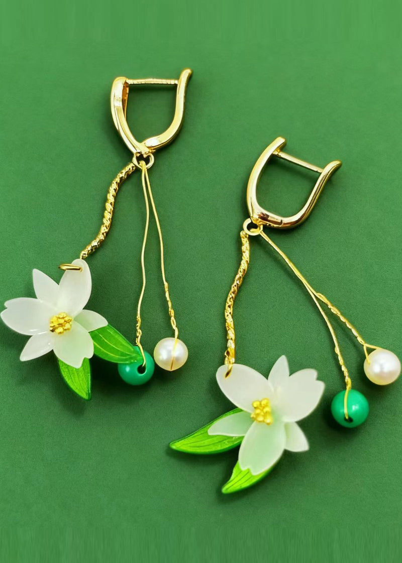 White Flower Tasseled Acrylic Drop Earrings